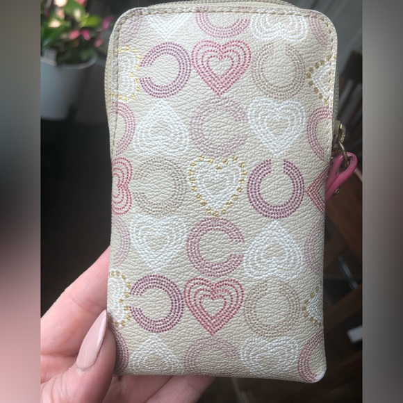 COACH Pink & Gold Op Art Signature Heart Coated Canvas & Leather Wristlet Wallet - Picture 3 of 16